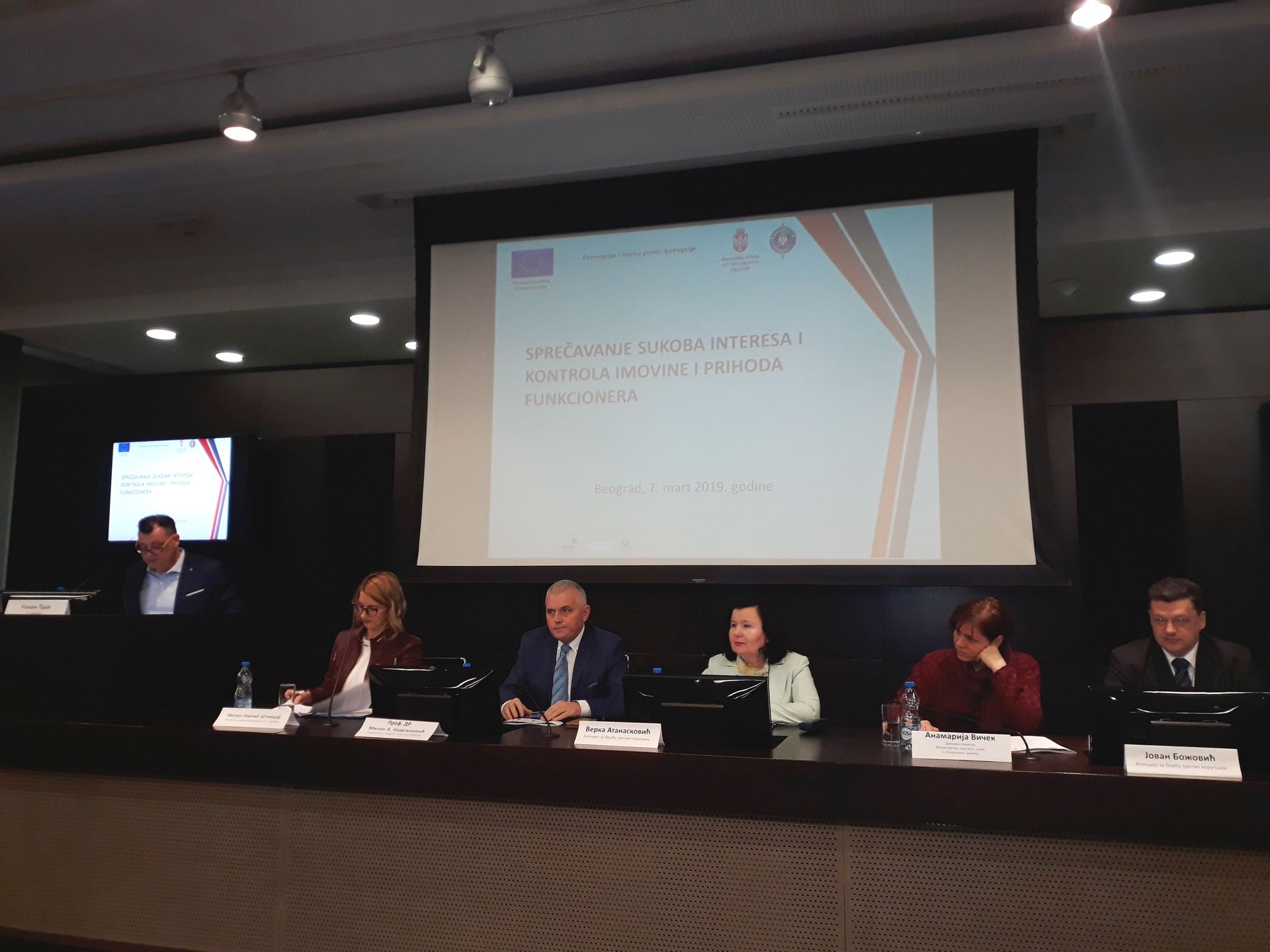 Urešito je proslavljan završetak edukativnih programa za javne funkcionere u obrazovnom sektoru