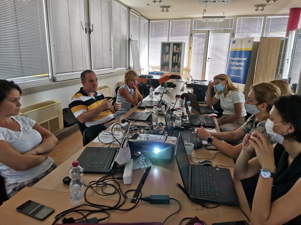 Obuke o obradi i analizi podataka u okviru Agencije